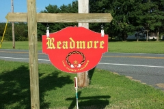 Readmore sign